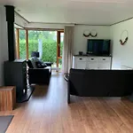 Dubbele Op Recreatiepark Topparken Op De Veluwe In Met Grote Vrije Tuin En Eigen Parkeerplaats Дом отдыха