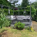 Dubbele Op Recreatiepark Topparken Op De Veluwe In Met Grote Vrije Tuin En Eigen Parkeerplaats Дом отдыха Бикберген