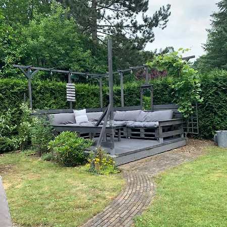 Dubbele Op Recreatiepark Topparken Op De Veluwe In Met Grote Vrije Tuin En Eigen Parkeerplaats Vakantiehuis