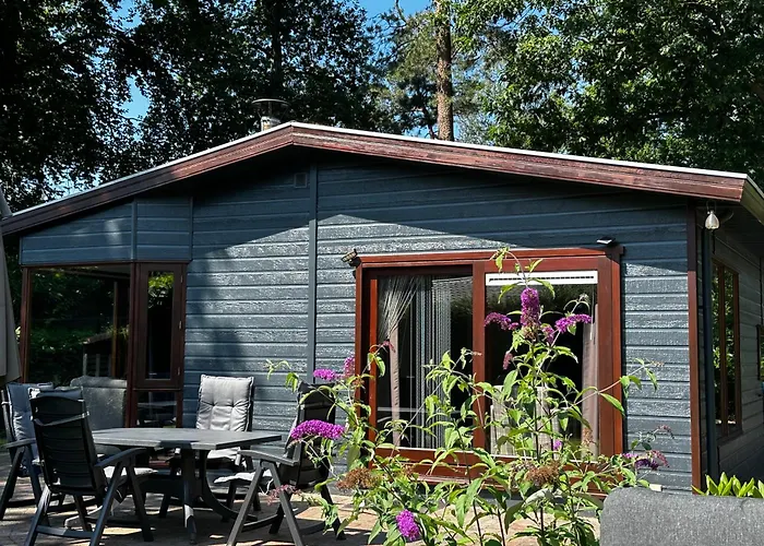 Dubbele Op Recreatiepark Topparken Op De Veluwe In Met Grote Vrije Tuin En Eigen Parkeerplaats Beekbergen