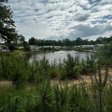 Dubbele Op Recreatiepark Topparken Op De Veluwe In Met Grote Vrije Tuin En Eigen Parkeerplaats Vakantiehuis