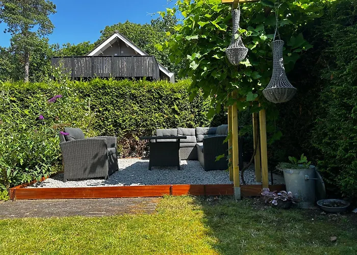 Dubbele Op Recreatiepark Topparken Op De Veluwe In Met Grote Vrije Tuin En Eigen Parkeerplaats *